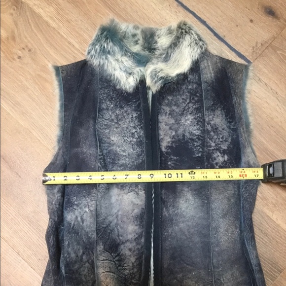 Fabulous Real Fur Vest - Picture 7 of 9